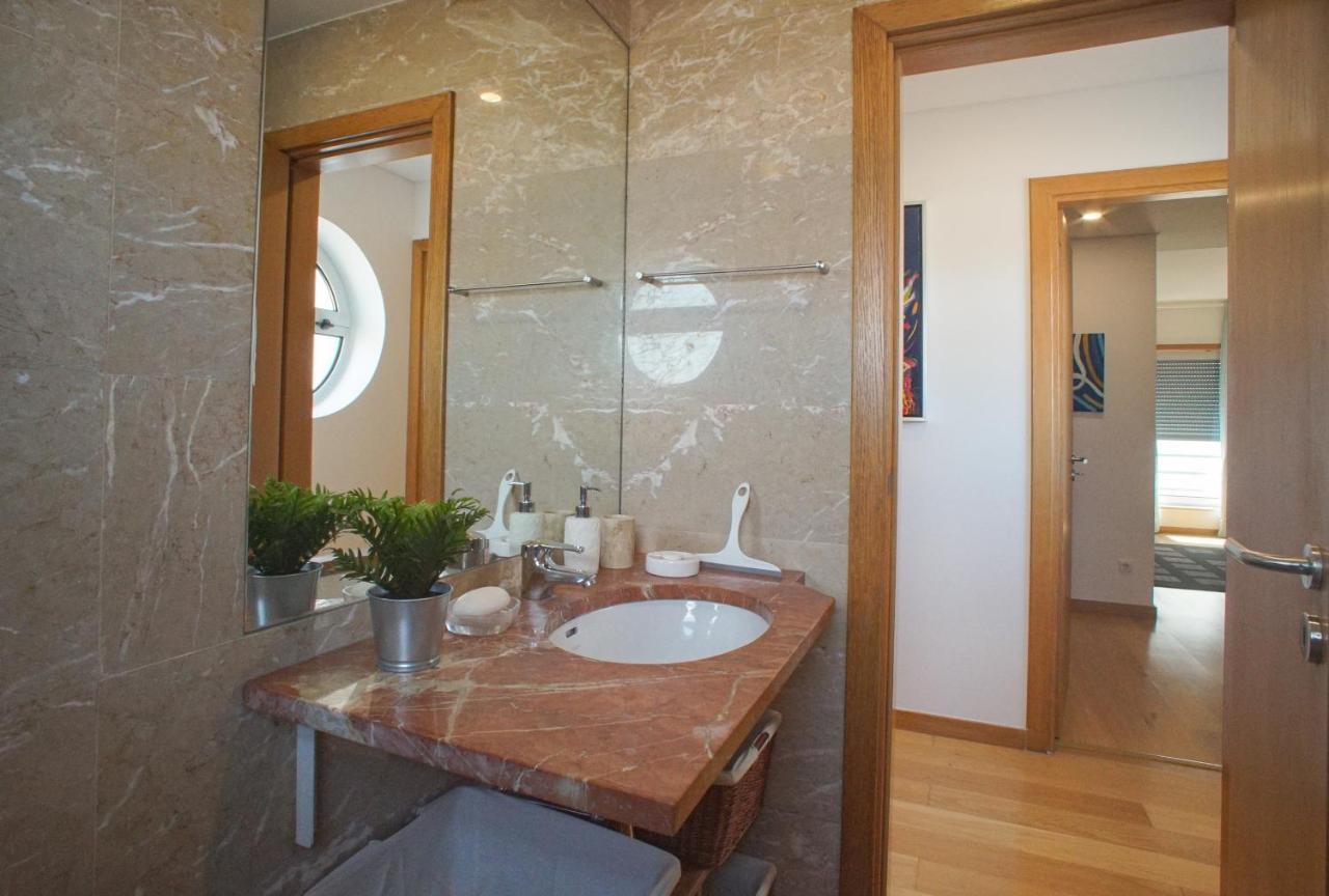 Oriente River View W/ Balcony&garage Apartment Lissabon