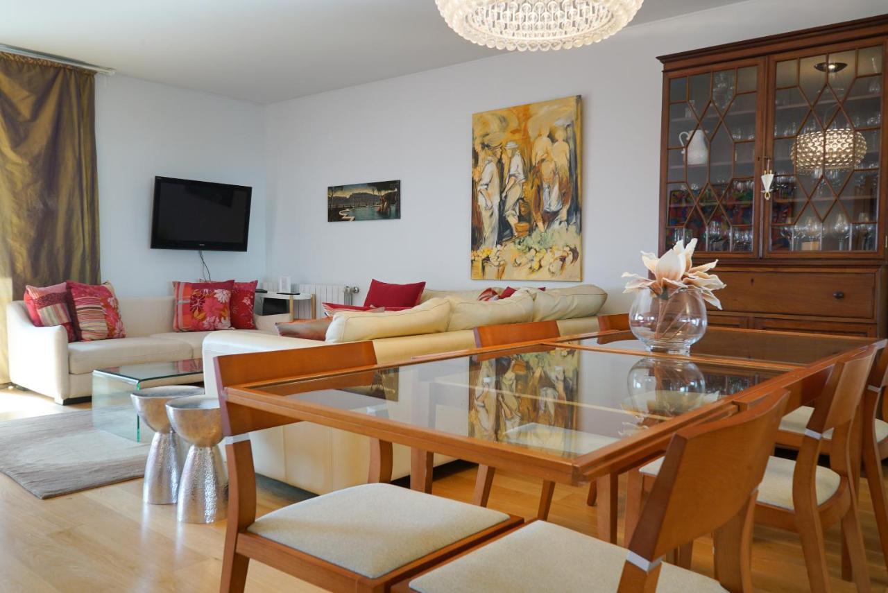 Apartment Oriente River View W/ Balcony&garage *